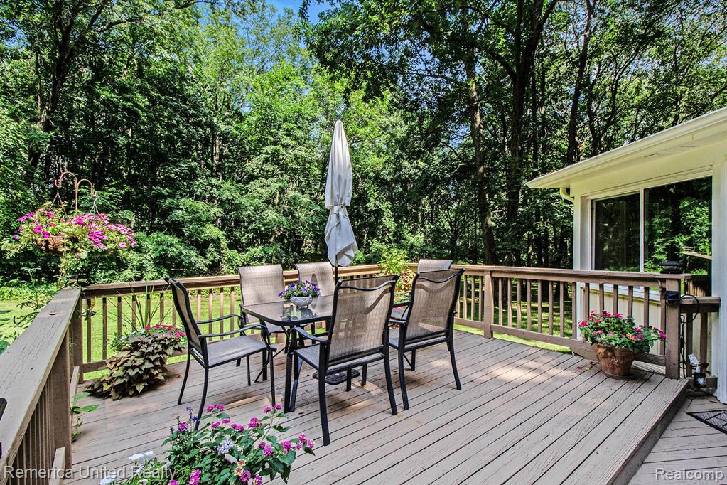 13900 Rocky Ridge, Hartland, MI 48353 — Photo 25