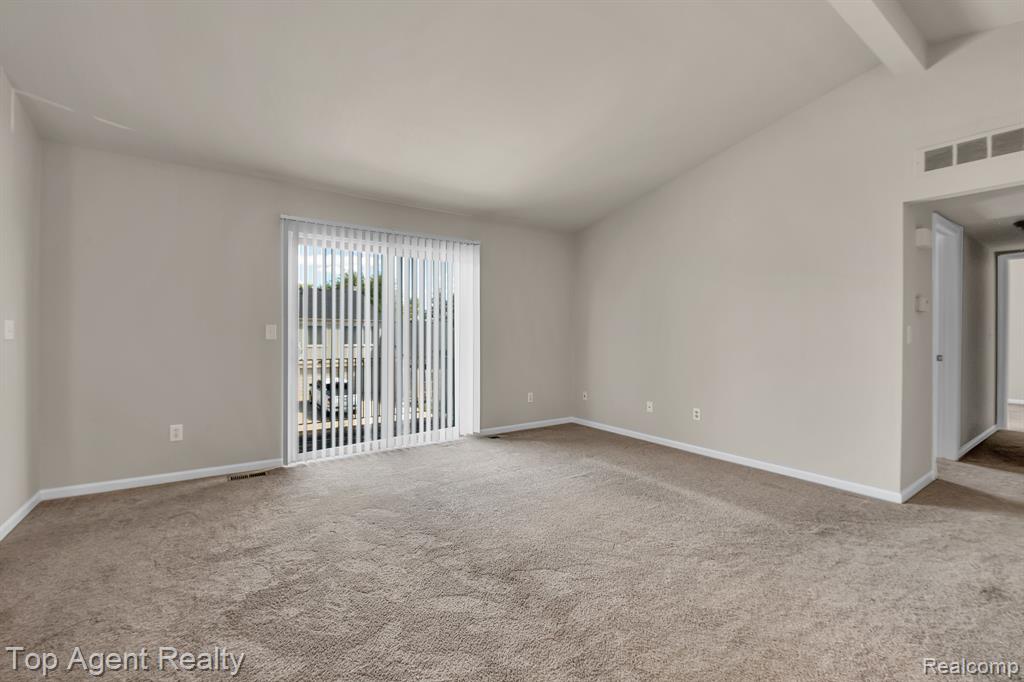 44643 CONNECTICUT Court, Clinton Twp, MI 48038 — Photo 10