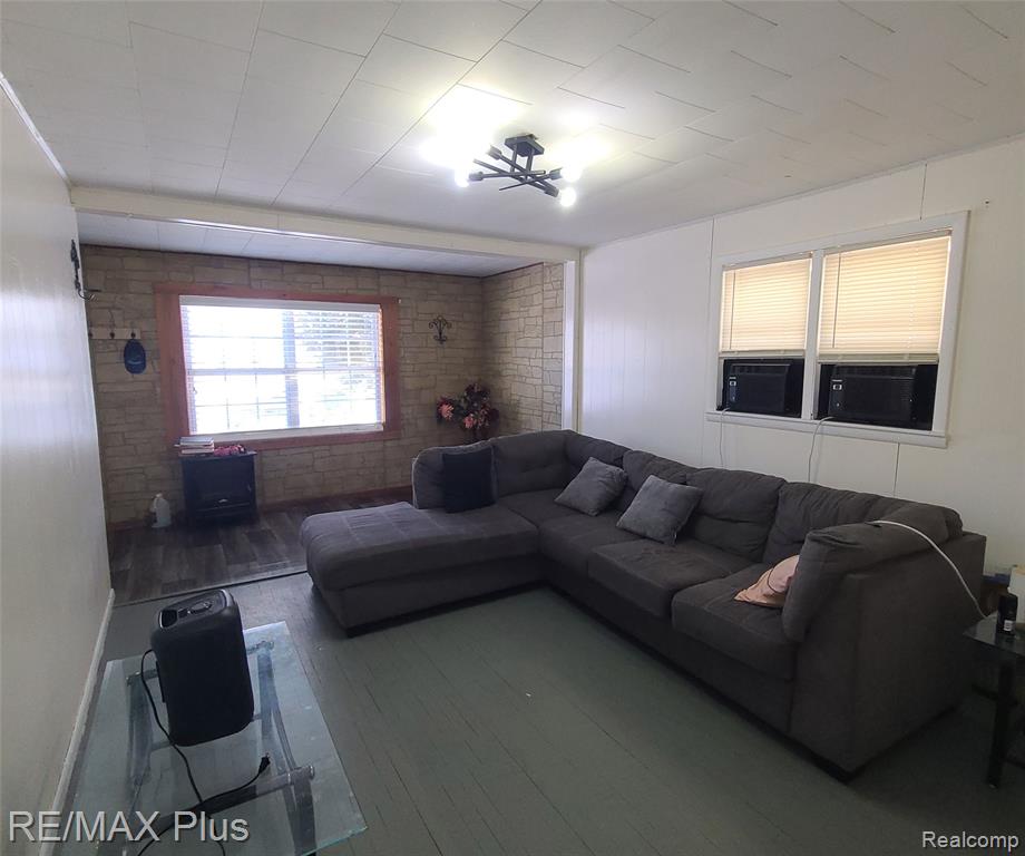 1062 Tremont Avenue, Flint, MI 48505 — Photo 8