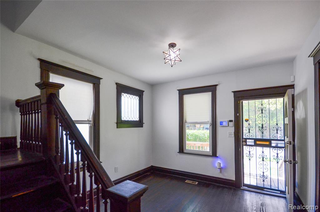 1474 Shipherd Street, Detroit, MI 48214 — Photo 8