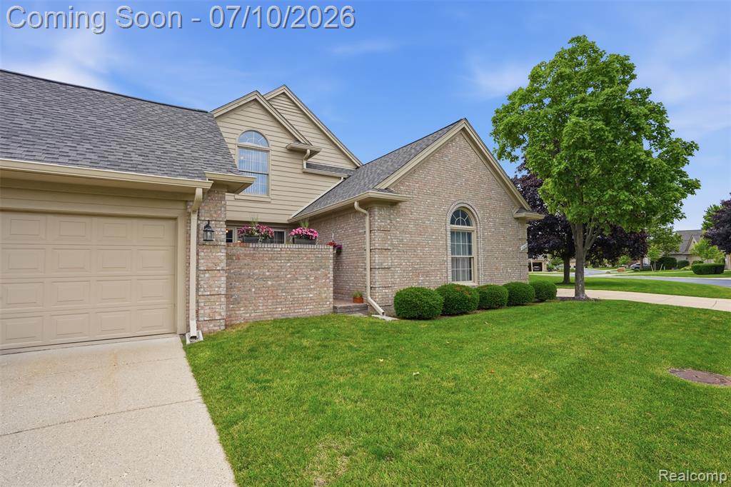 42675 Christina Drive, Sterling Heights, MI 48313 — Photo 39
