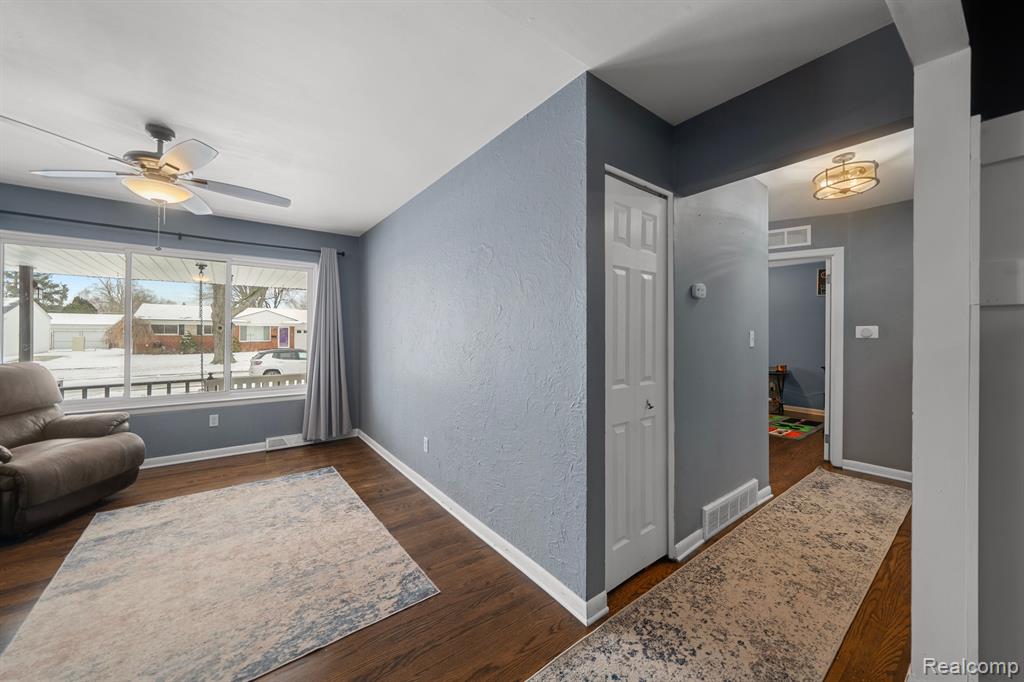 7249 MOHAWK Street, Westland, MI — Photo 10