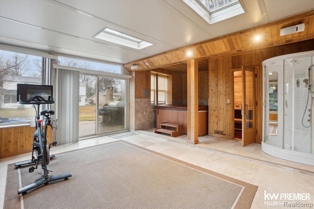 5584 Pembury Lane, West Bloomfield, MI — Photo 26