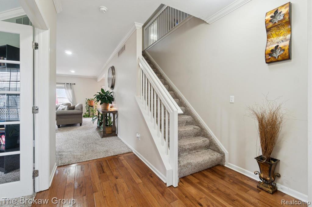 5232 NORTHWOOD Road, Grand Blanc, MI 48439 — Photo 8