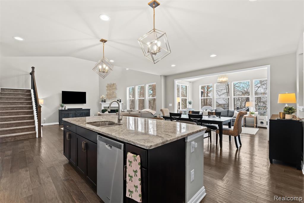 4522 Twin Beach Court, West Bloomfield, MI 48323 — Photo 8