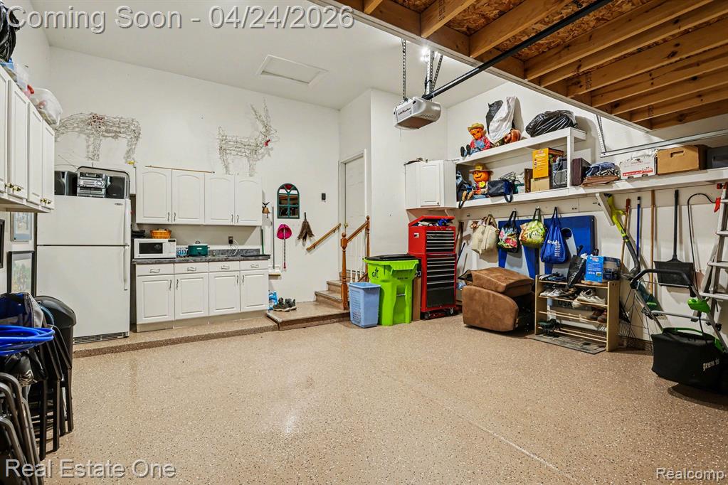 846 Ridgeside Drive, Milford, MI 48381 — Photo 31