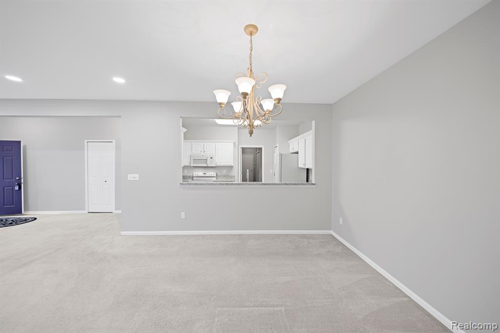 45622 WARWICK Drive, Macomb, MI 48044 — Photo 12