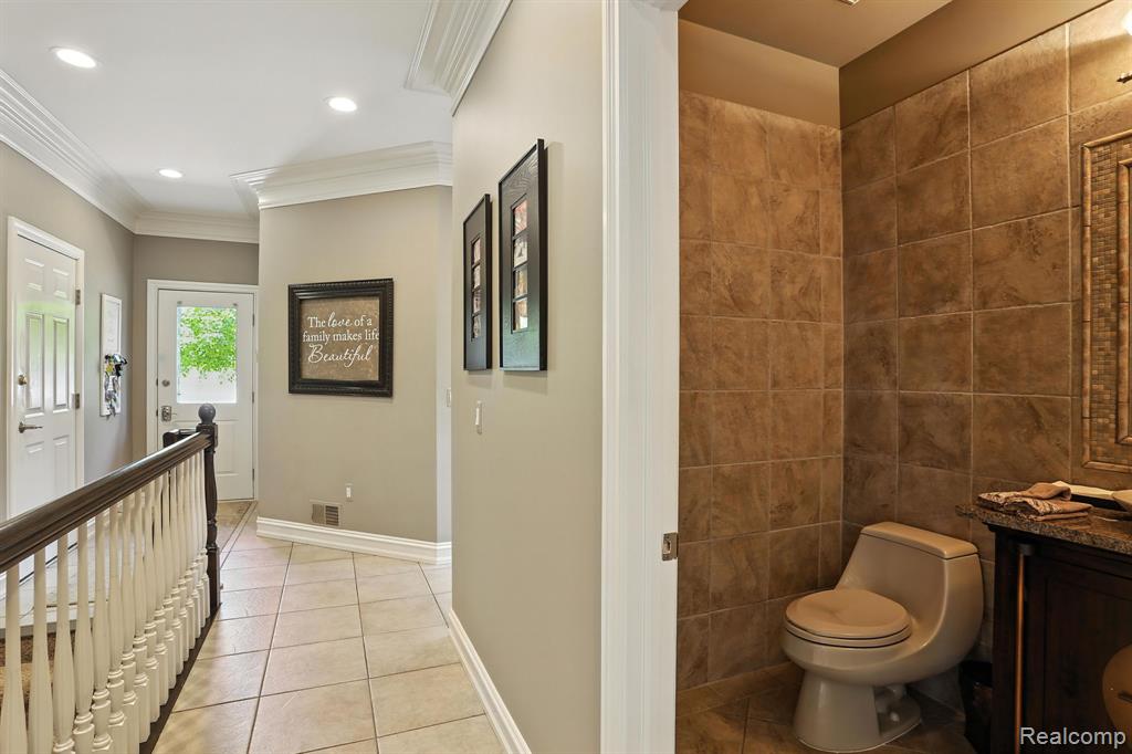 815 Pinery Boulevard, Lake Orion, MI 48362 — Photo 21