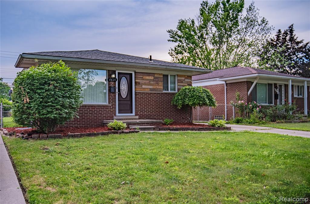 4420 Katherine Street, Dearborn Heights, MI 48125 — Photo 3