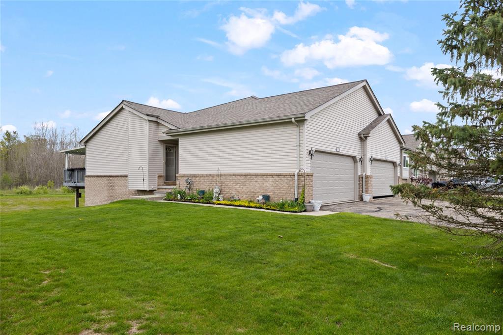 11000 Hayes Street, Grand Blanc, MI 48439 — Photo 3