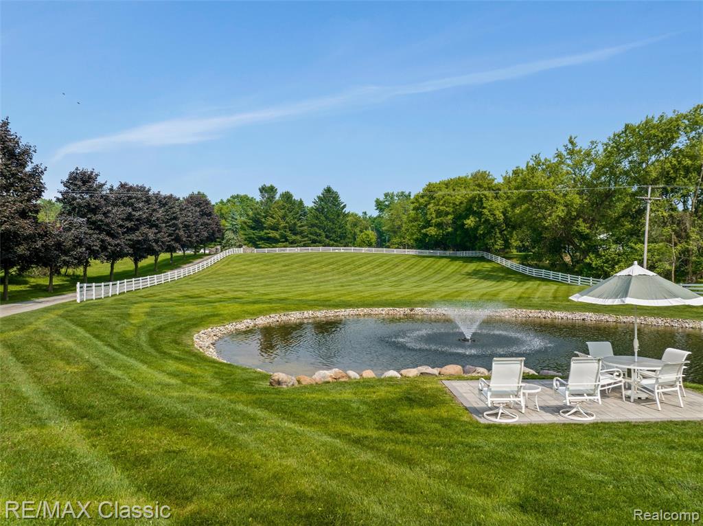 8173 Earhart Road, South Lyon, MI 48178 — Photo 51