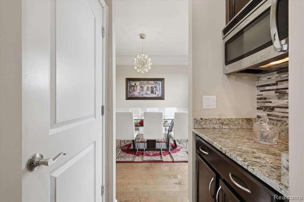 4810 E Stonegate Circle, Lake Orion, MI — Photo 19