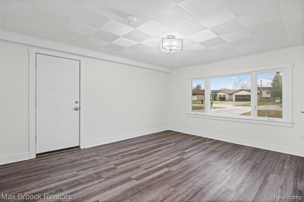 17348 Hilton Street, Southfield, MI, 48075