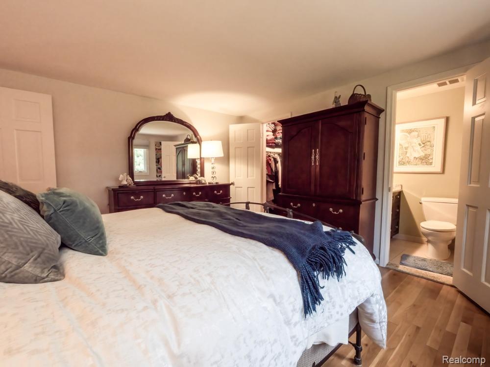 4923 Dusk Drive, Utica, MI 48316 — Photo 18