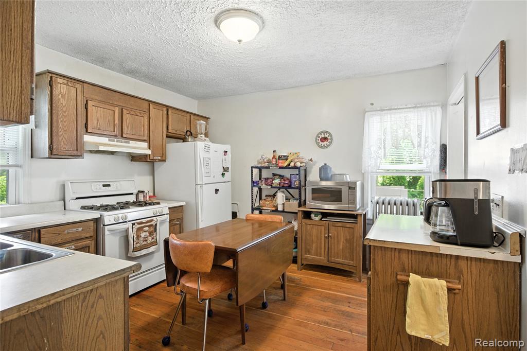 5452 Monroe Street, Dearborn Heights, MI 48125 — Photo 11