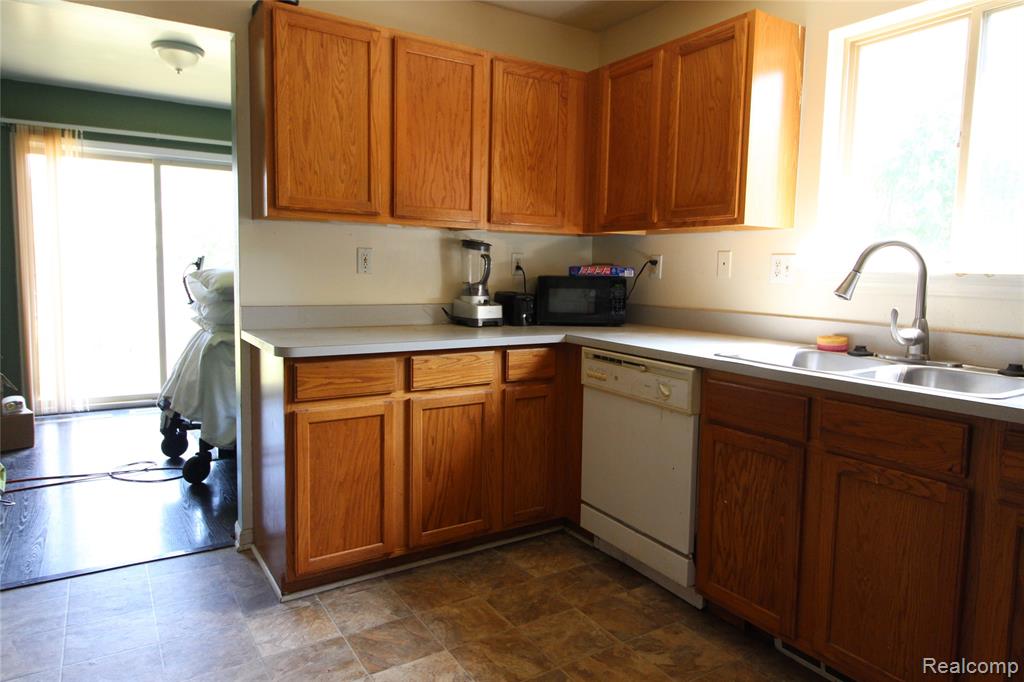 4315 Isabelle Street, Inkster, MI 48141 — Photo 7