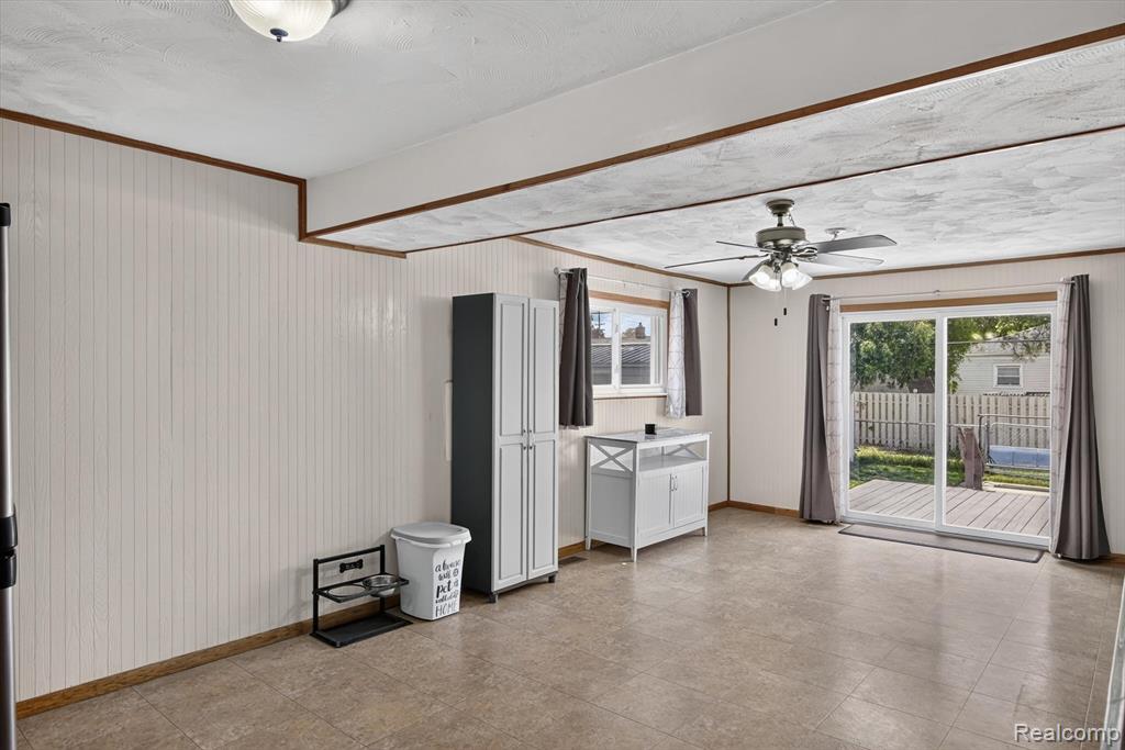 672 8th Street, Wyandotte, MI 48192 — Photo 16