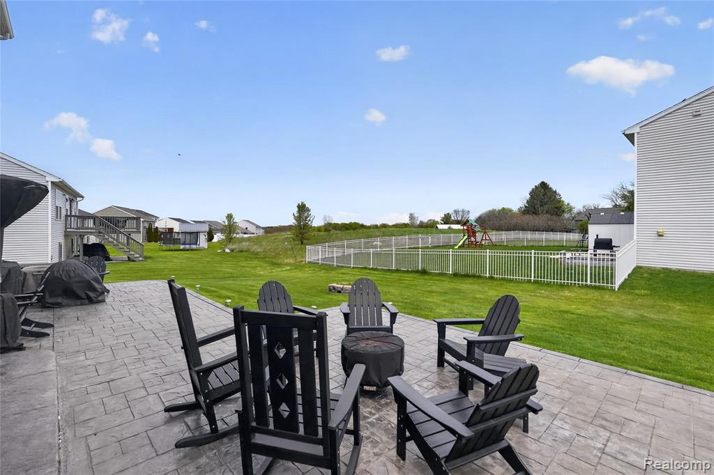 16543 Bedington Drive, Linden, MI 48451 — Photo 37