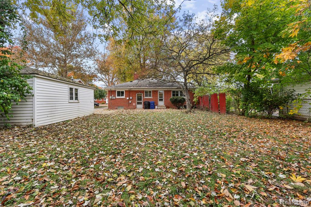 9352 Nathaline Street, Redford, MI 48239 — Photo 5