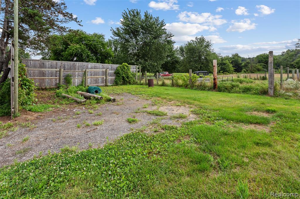 25245 Bell Road, New Boston, MI 48164 — Photo 14