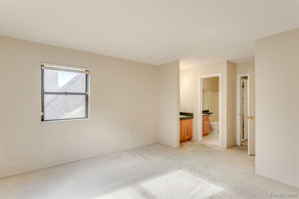 24547 PRIMROSE Lane, Southfield, MI 48033 — Photo 22