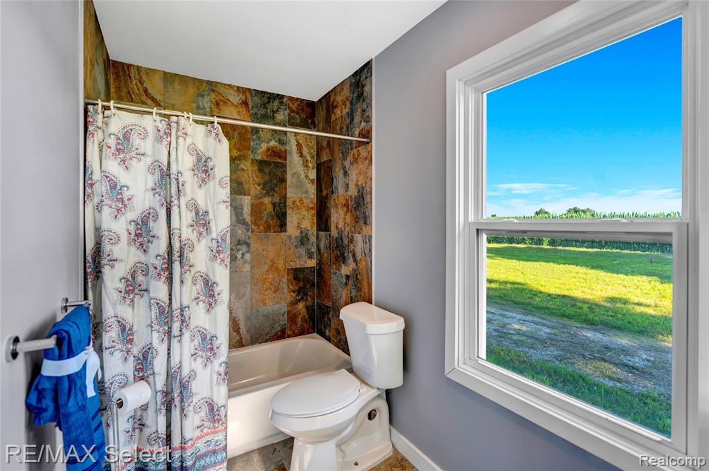 4470 N Lake Road, Columbiaville, MI 48421 — Photo 8