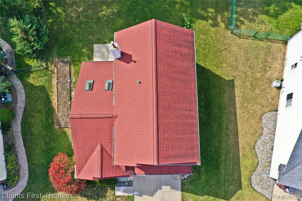 8543 Barrington Drive, Ypsilanti, MI 48198 — Photo 11