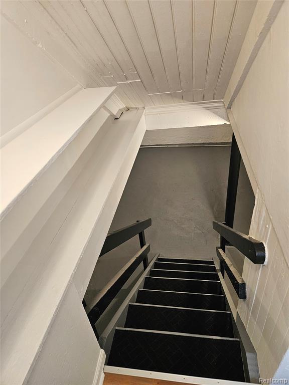 621 W Atherton Road, Flint, MI 48507 — Photo 31