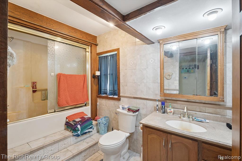 39635 Lotzford Road, Canton, MI 48187 — Photo 20