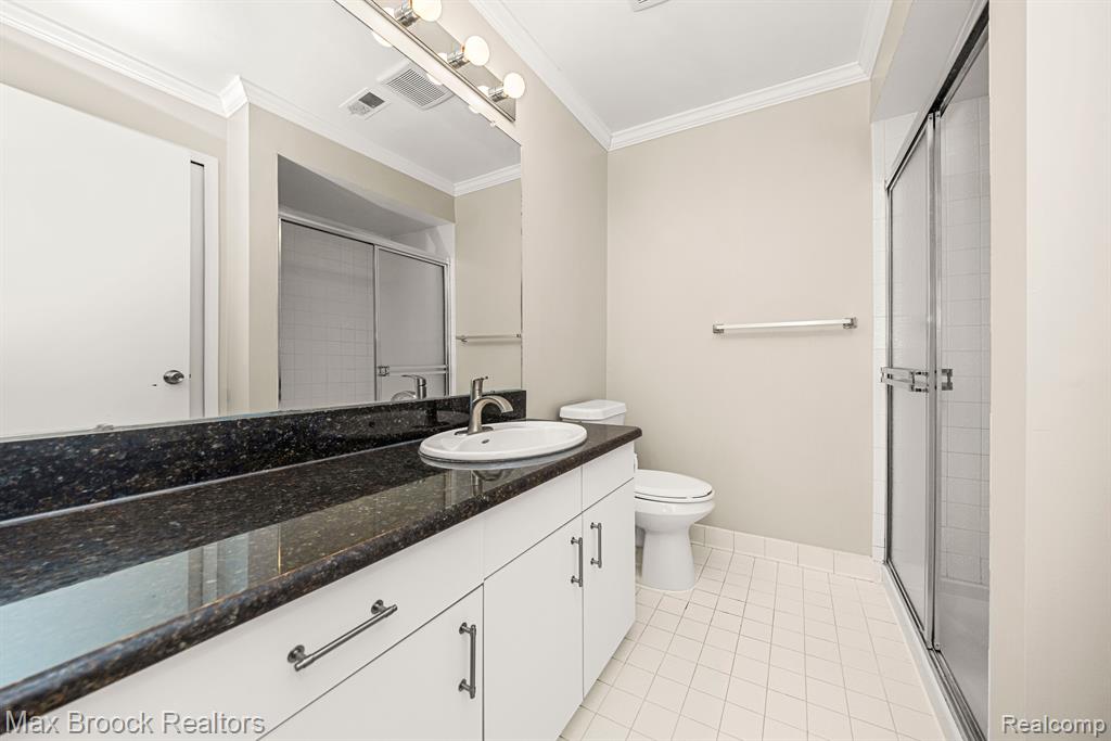 6689 W Ridgefield Circle, West Bloomfield, MI — Photo 21