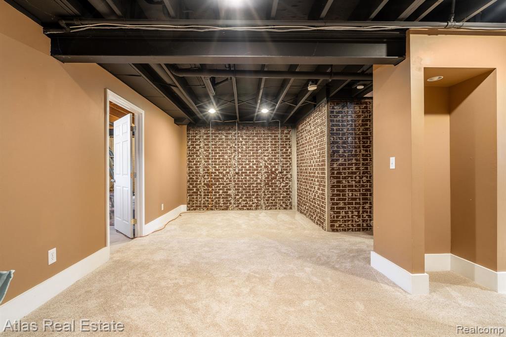 4400 Pebble Creek Boulevard, Burton, MI 48439 — Photo 39