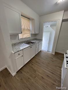 12152 Stout Street - Photo 4