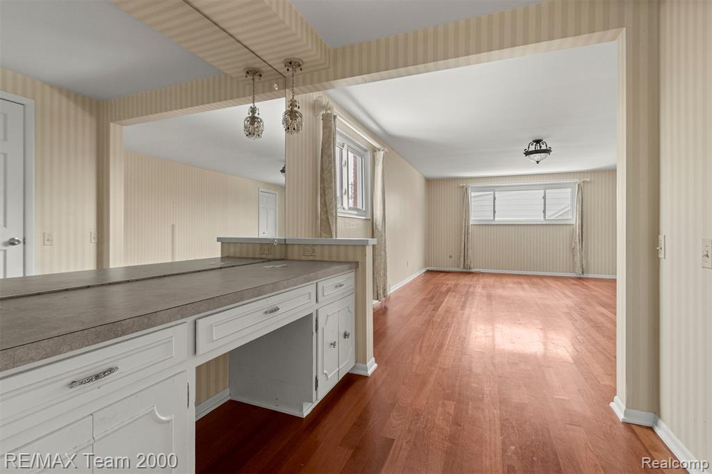 741 Briarcliff Drive, Grosse Pointe Woods, MI 48236 — Photo 48