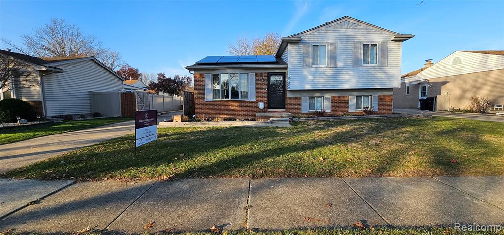 22308 Larch Street, Woodhaven, MI 48183 — Photo 2