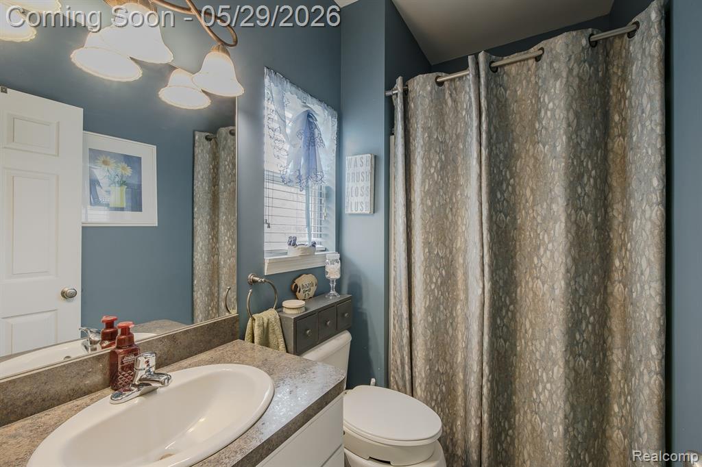 2740 Diane Marie Court, Waterford, MI 48329 — Photo 32