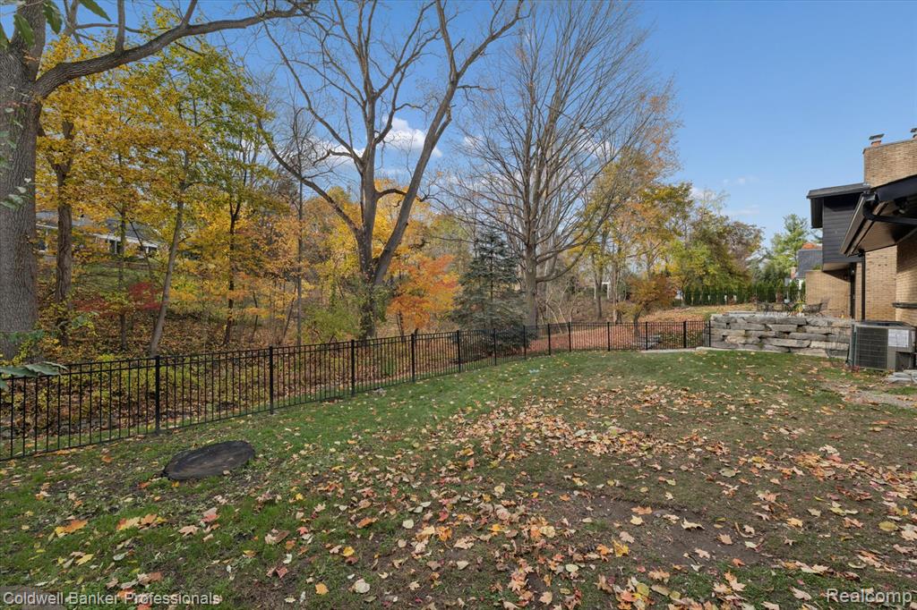 18275 Edenderry Street, Northville, MI 48168 — Photo 47