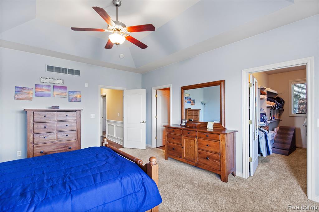 7689 BIRCH Lane, Shelby Twp, MI 48316 — Photo 19