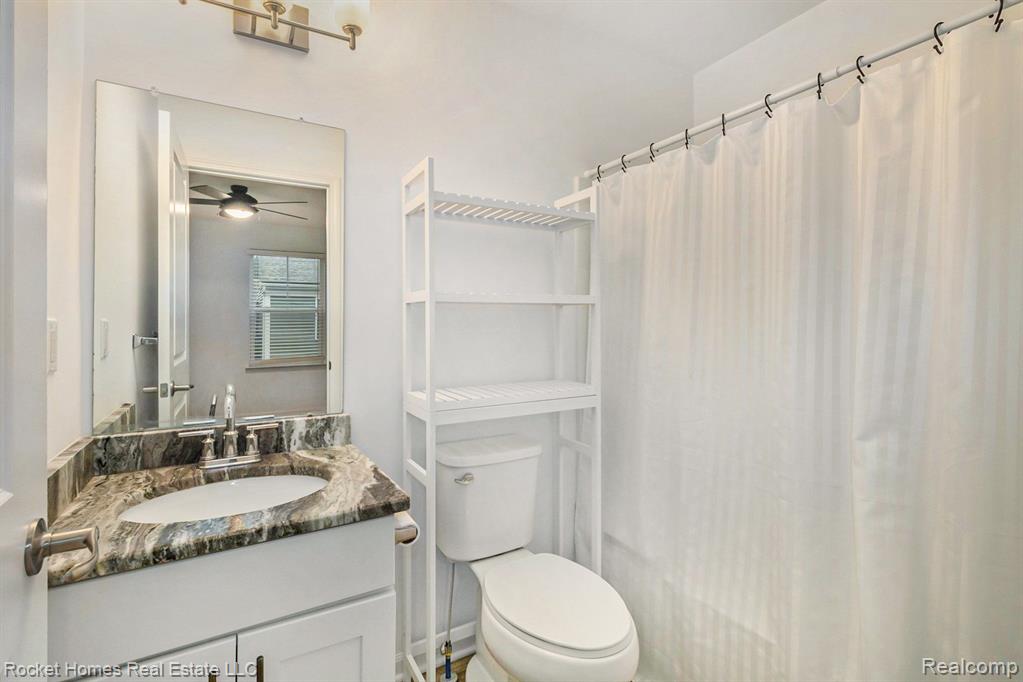 416 Jeff Keeton Drive, Hazel Park, MI 48030 — Photo 26
