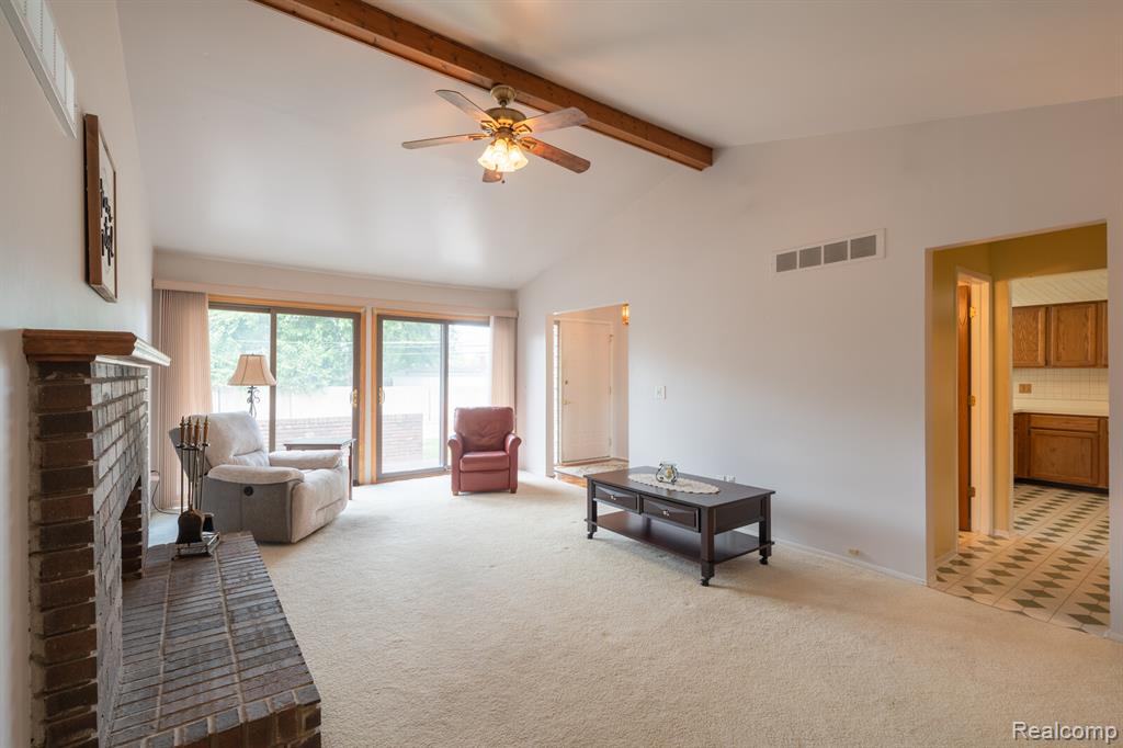 8341 Clay Court, Sterling Heights, MI 48313 — Photo 6