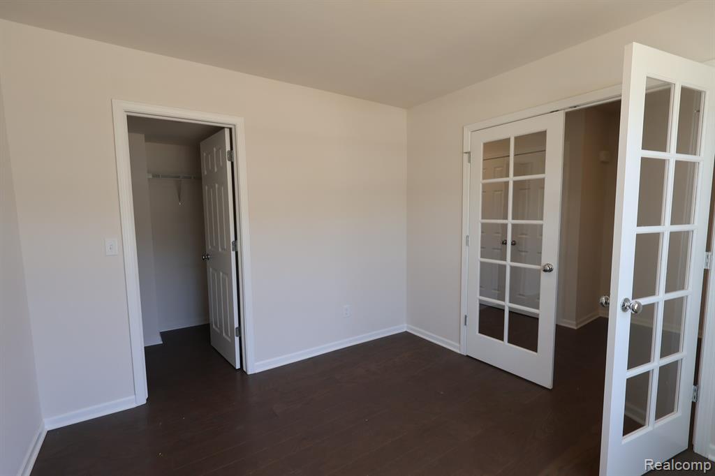 412 Hidden River W W, Holly, MI 48442 — Photo 9