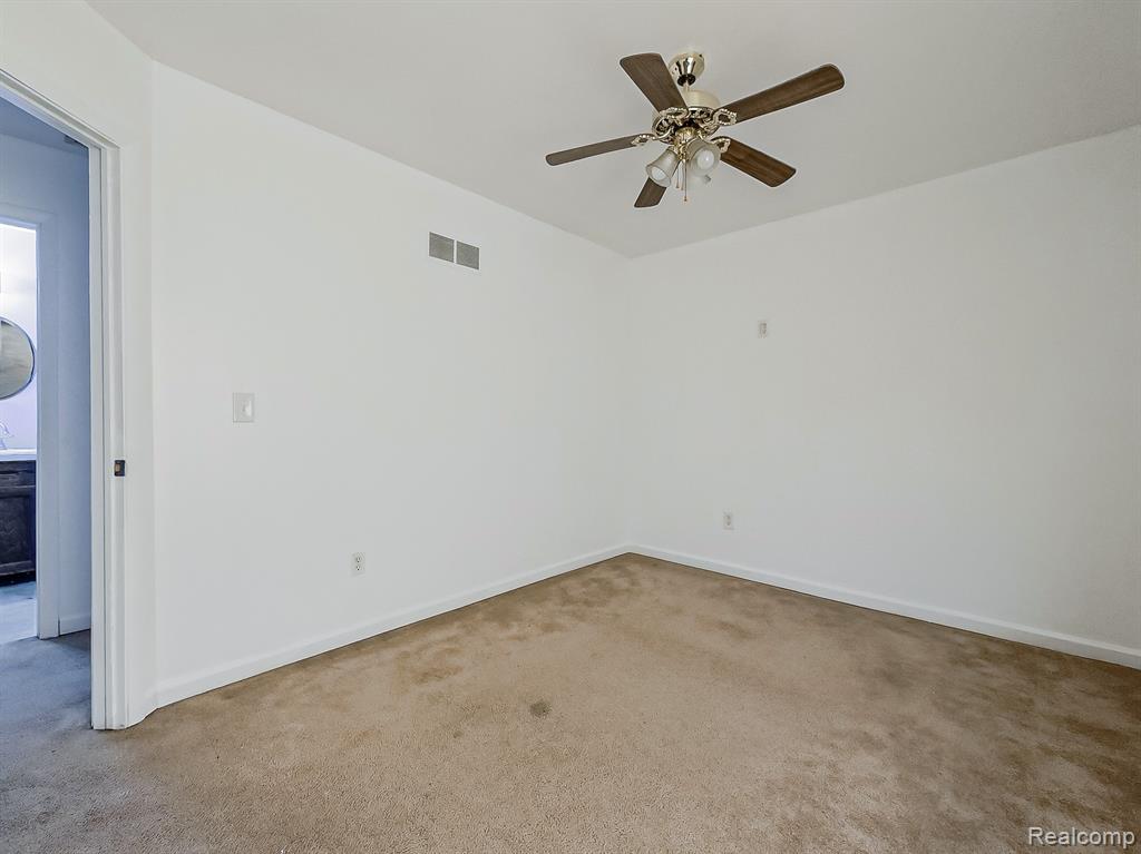 49 Oakhill Street, Pontiac, MI 48342 — Photo 16