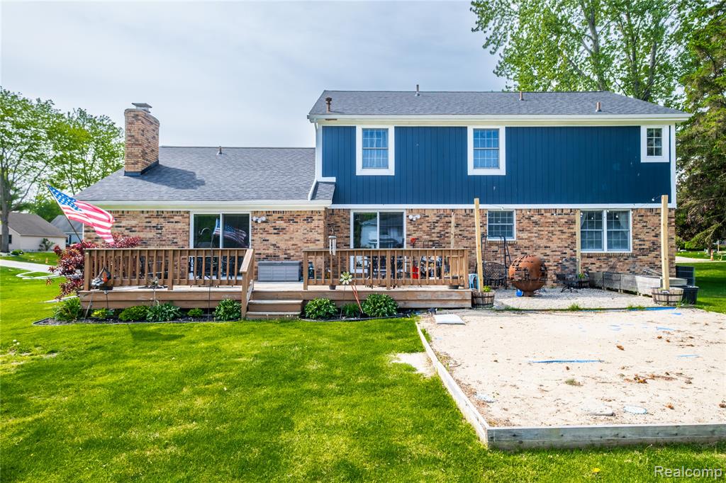 9359 Lochmoor Drive, Davison, MI 48423 — Photo 35