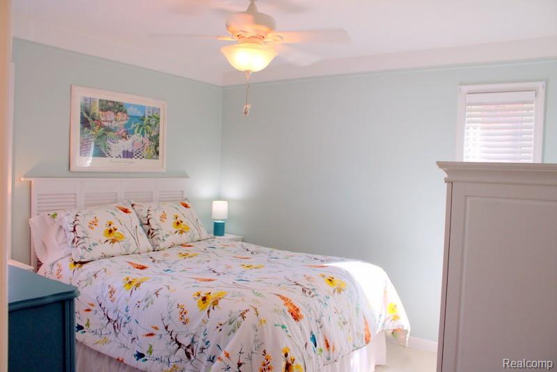 922 New York Avenue, Lincoln Park, MI 48146 — Photo 48