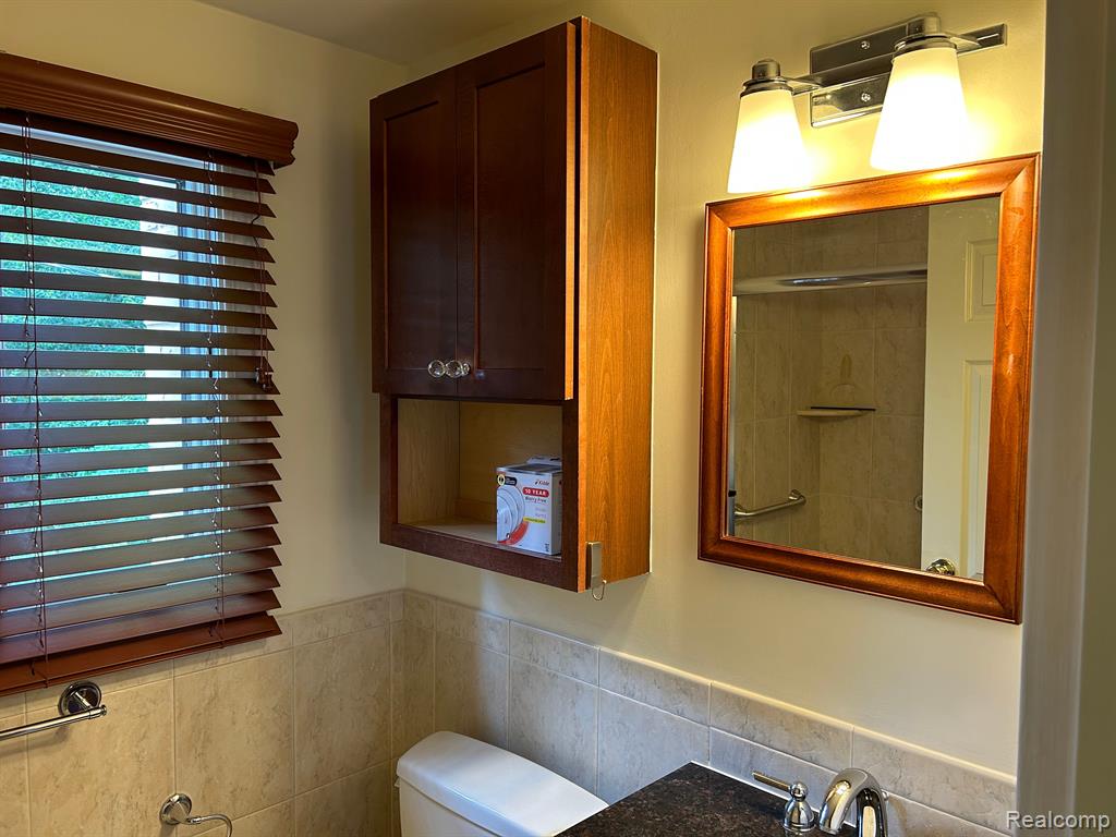 719 N ETON Street, Birmingham, MI 48009 — Photo 16