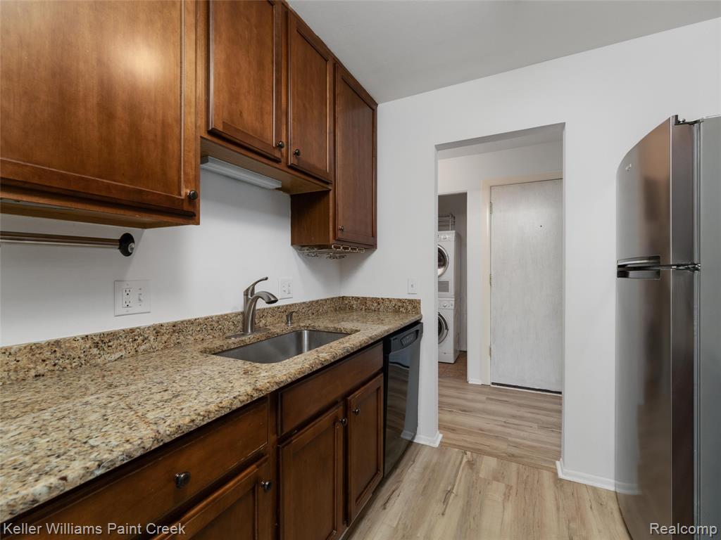 685 E Fox Hills Drive, 67, Bloomfield Hills, MI 48304 — Photo 9
