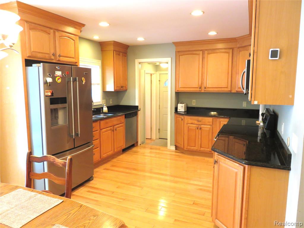 53432 Bruce Hill Drive, Shelby Twp, MI 48316 — Photo 9
