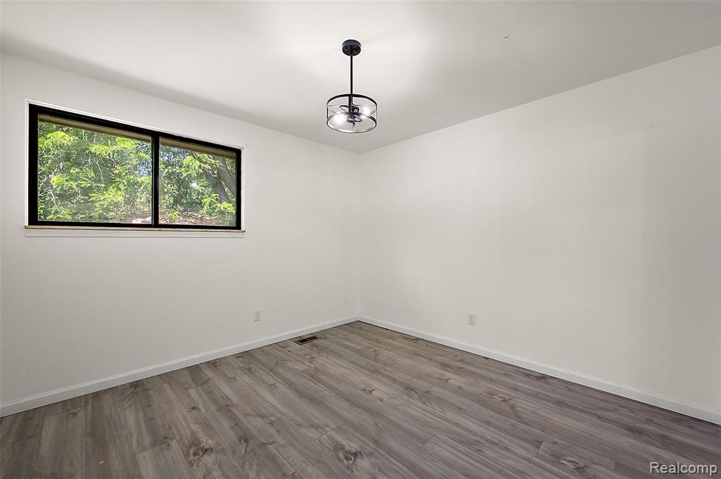 7427 Emerson, Washington, MI — Photo 40