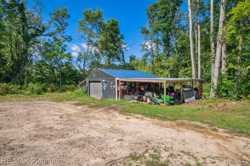 5839 MASON Road, Fowlerville, MI 48836 — Photo 40