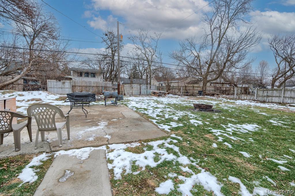 730 Stirling Street, Pontiac, MI 48340 — Photo 33