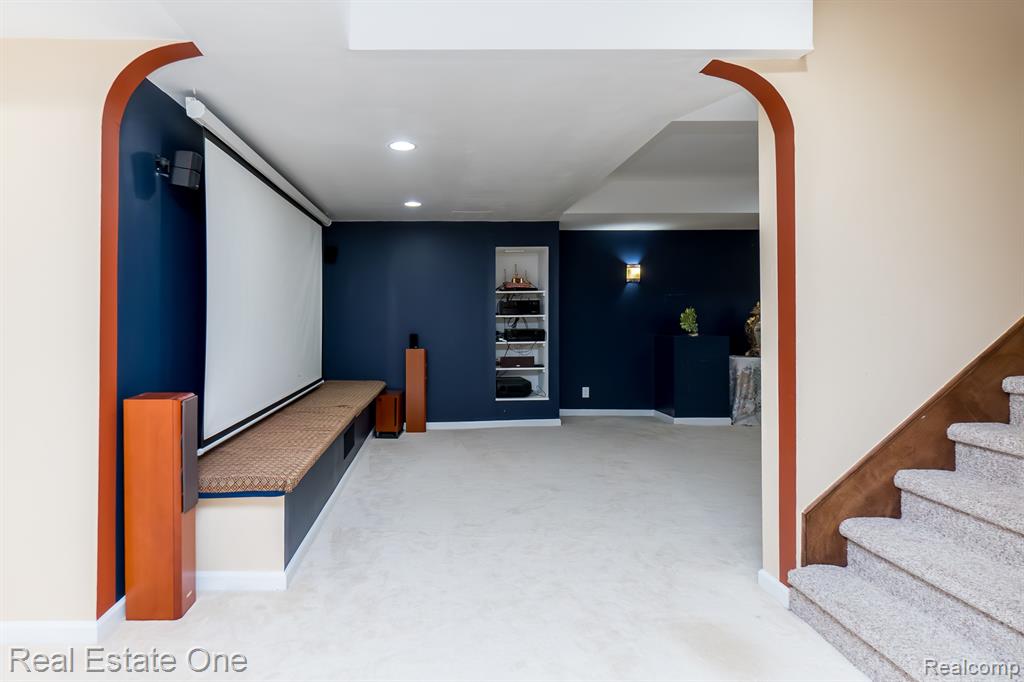 18090 Peninsula Way, Northville, MI 48168 — Photo 76